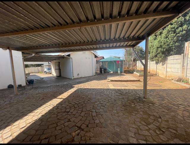 3 BEDROOM HOUSE FOR SALE IN BIRCH ACRES